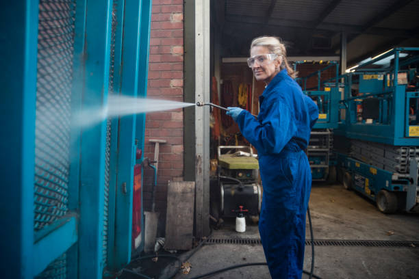 Best Rust Removal  in Parklawn, CA